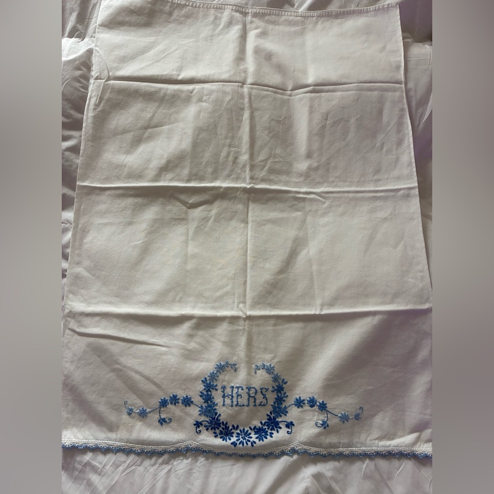 Vintage handmade  “his” and “hers” Embroidered Pillowcases - Picture 3 of 6